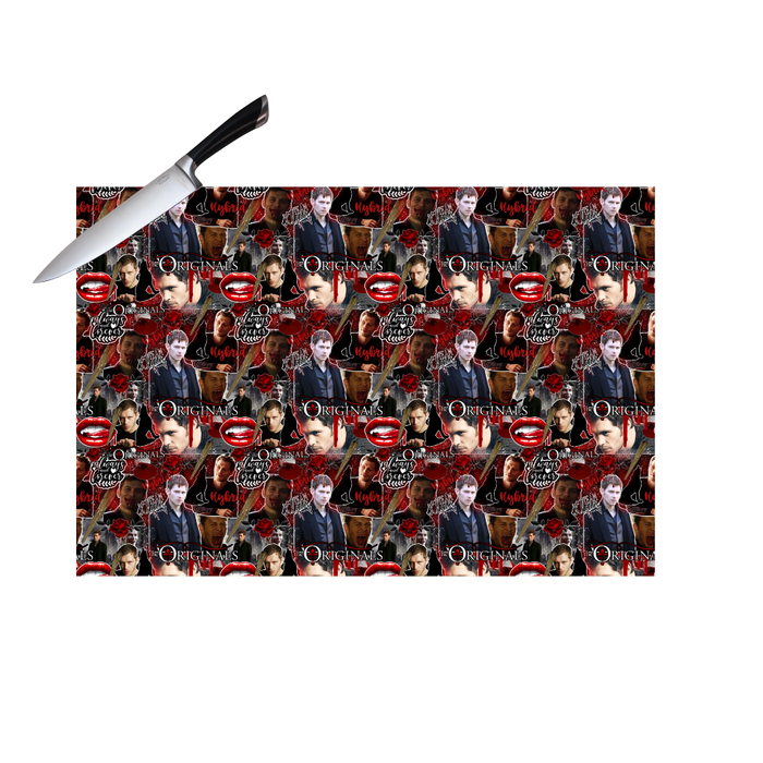 KLAUS CUTTING BOARD