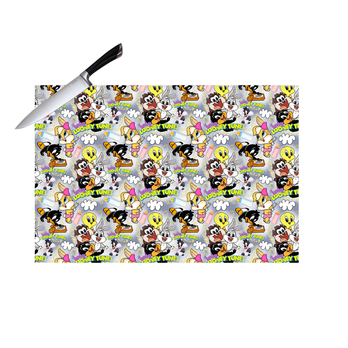 LOONEY TUNES CUTTING BOARD