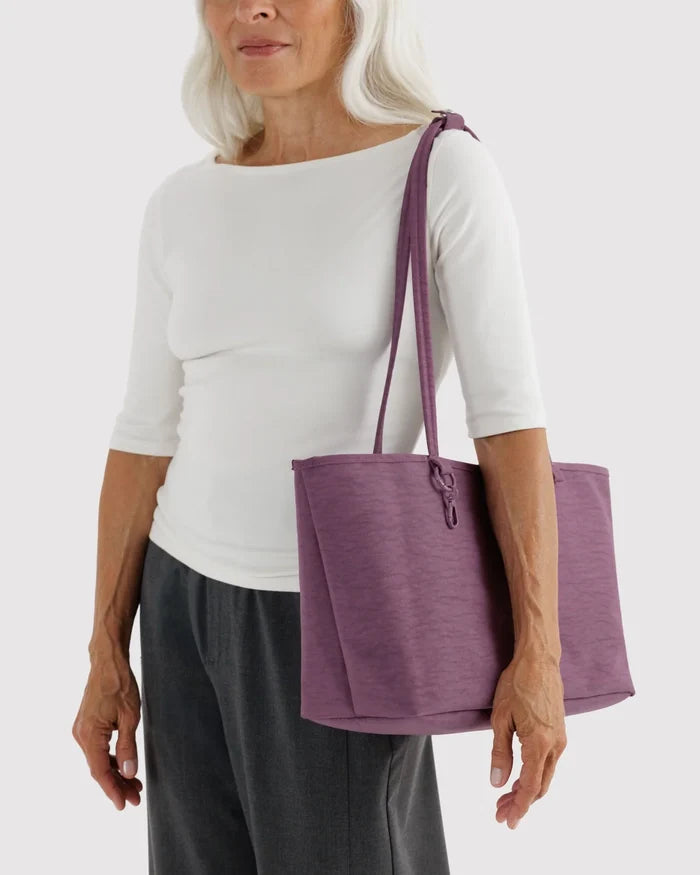 MEDIUM NYLON REVERSIBLE TOTE - WILD PLUM MIX