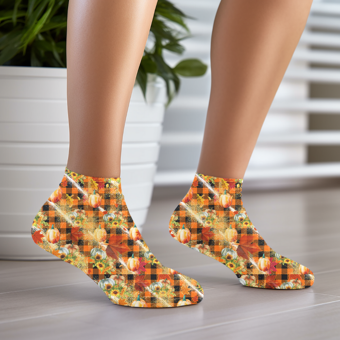 PUMPKIN PLAID SOCKS