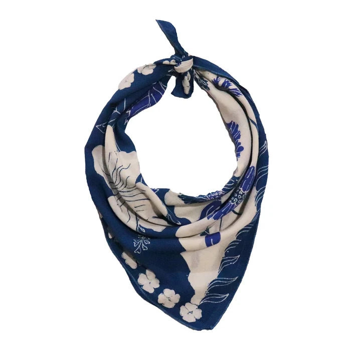 Batik Tulis Bandana - Hibiscus Poppy Blue