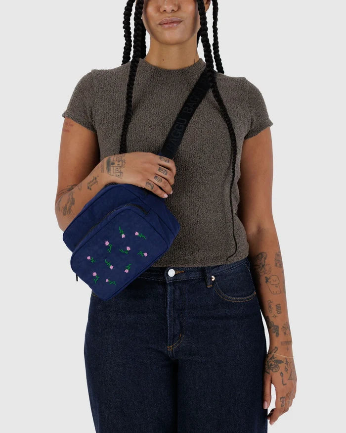 FANNY PACK - EMBROIDERED WILDFLOWER
