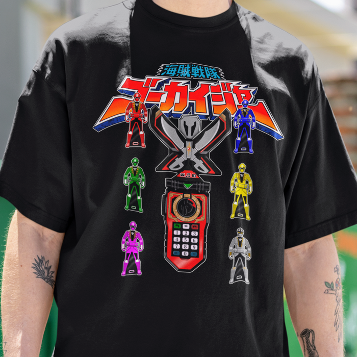 Super Sentai Inspired Gokaiger T shirt featuring all 6 rangers keys and mobilrite phone morpher under logo