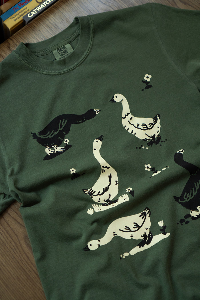 Goose Morning T-Shirt | Woodsy Green