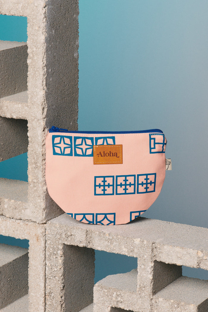 Half Round Pouch - Breeze Block Peach