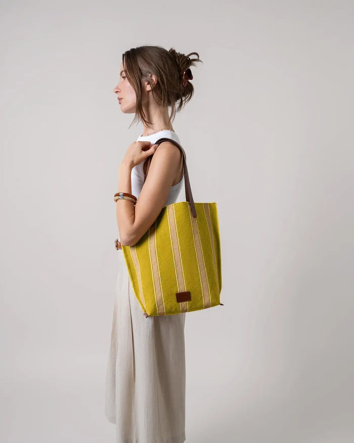 Hana Canvas Tote - Wheatfield
