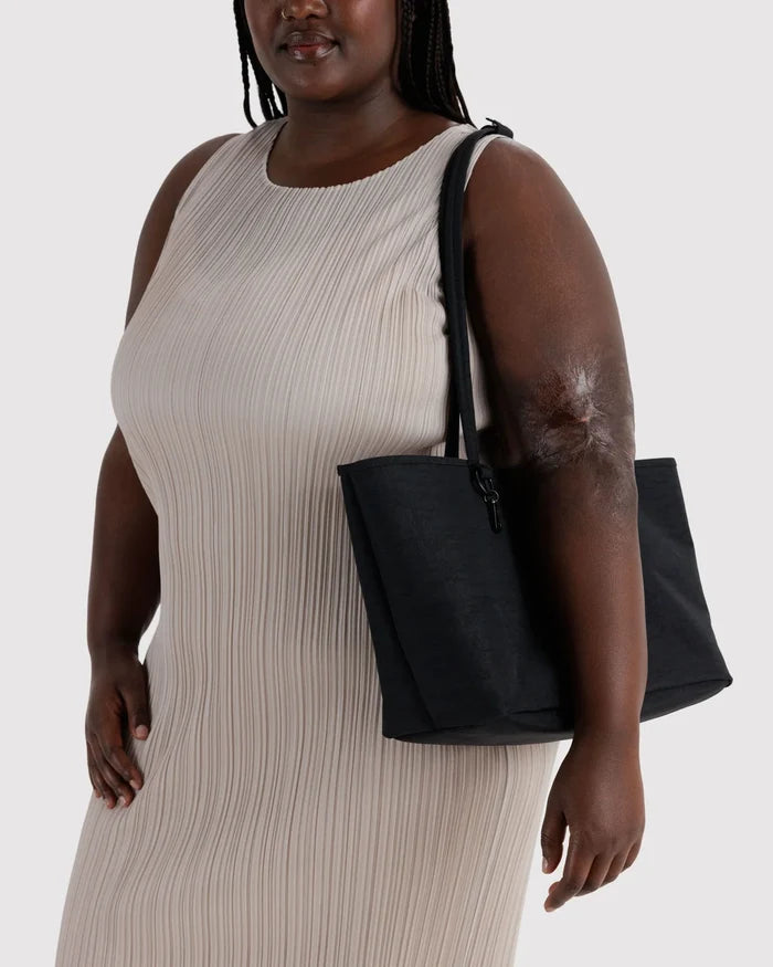 MEDIUM NYLON REVERSIBLE TOTE - BLACK MIX