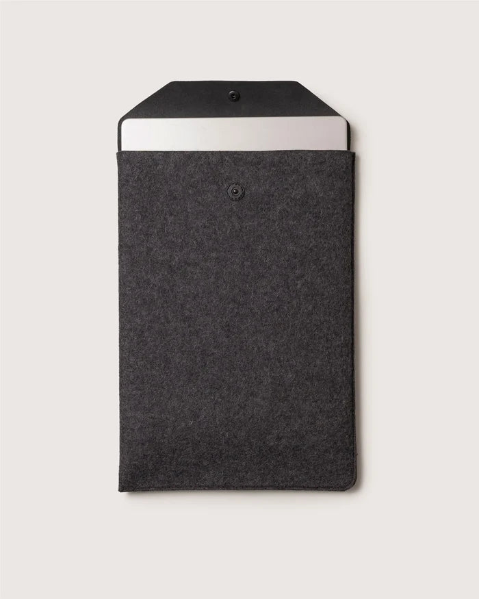 Merino Wool Laptop Sleeve - Charcoal Black