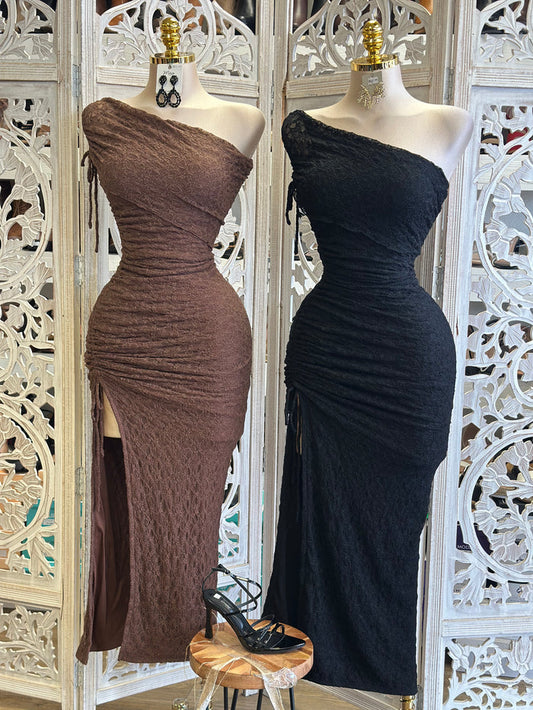 One Sleeve Lace Slit Dress- Stretchy,Estira