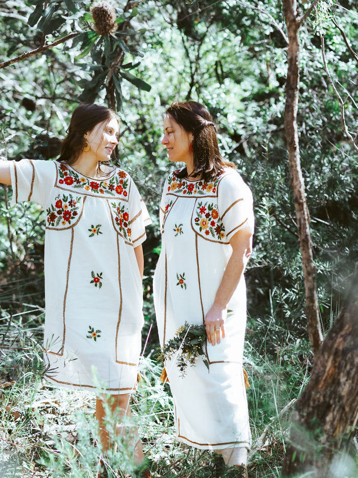 Romina Maxi Dress in Wild Flower White