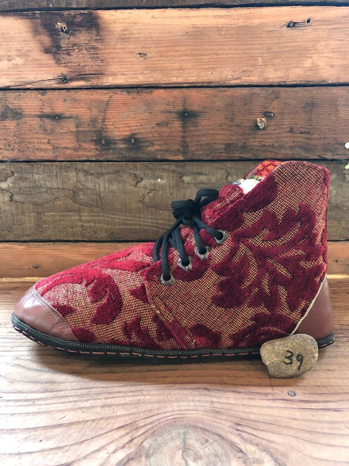 Size 39 Cloth Moccasins Crimson Velvet
