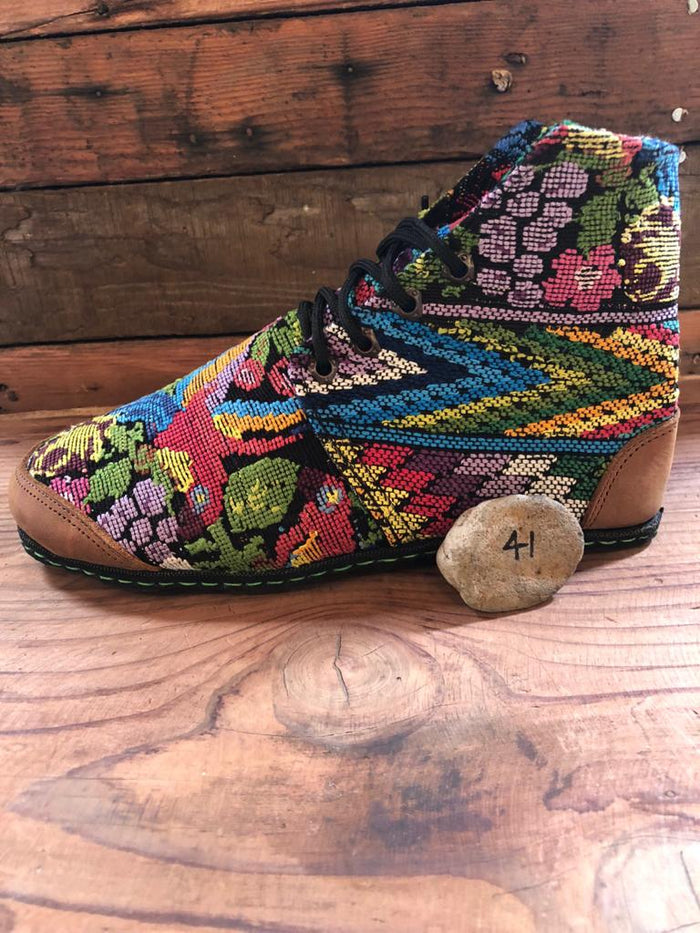 Size 41 Cloth Moccasins Grapes and Rainbows