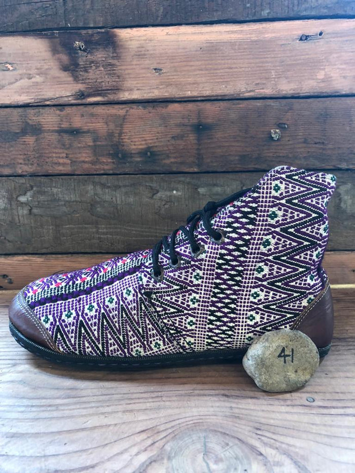 Size 41 Cloth Moccasins White and Purple
