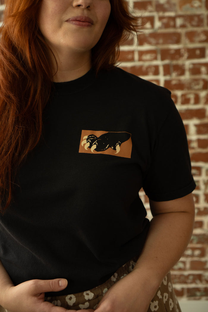 Uneasy Does It (Siamese) T-Shirt | Black