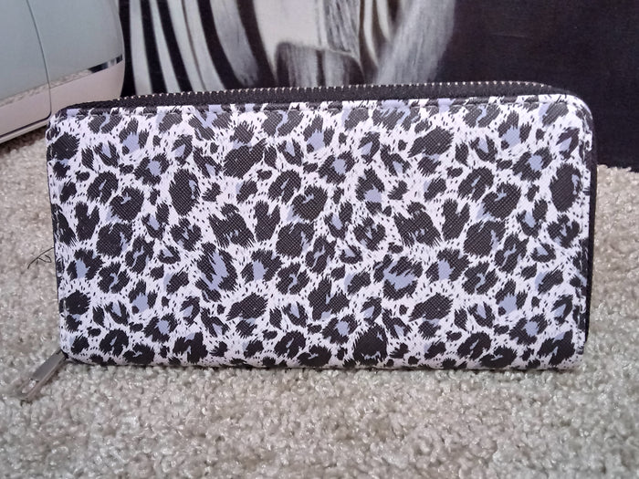 White Leopard  wallet