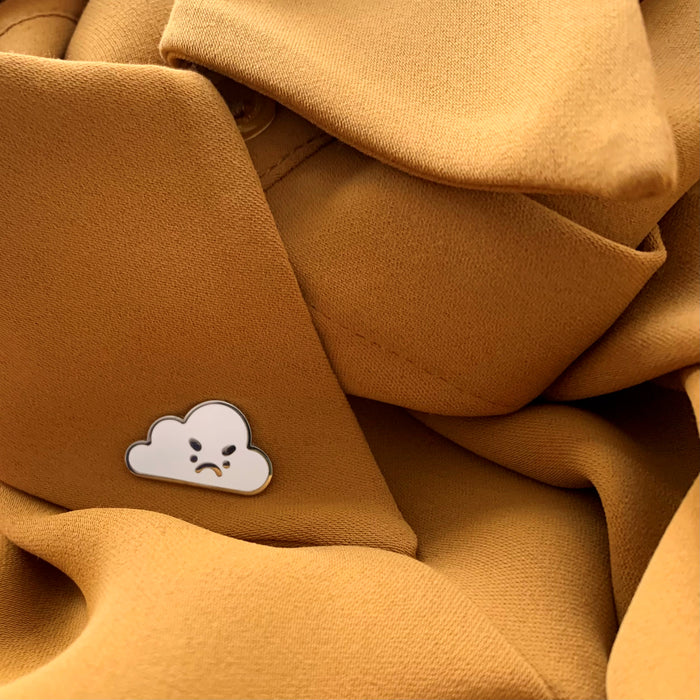 Yeunglove Moody Cloud Enamel Pin