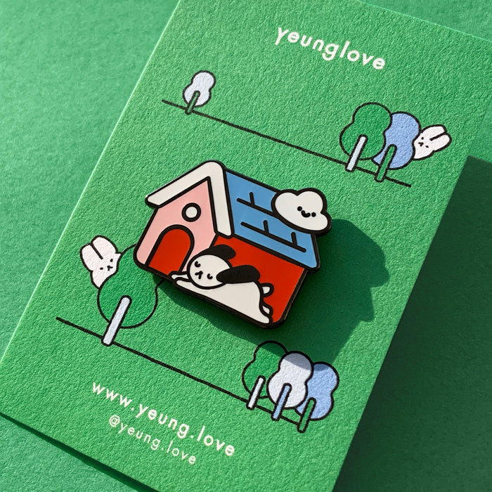 Yeunglove Puppy Home Enamel Pin